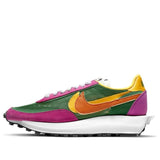 NIKE LDWAFFLE X SACAI GREEN FUCHSIA DEL SOL